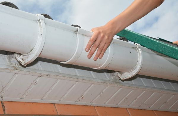 Cost of Gutter Reattachment in Tulsa